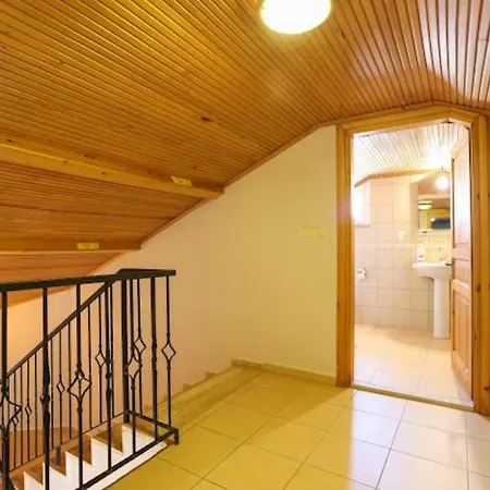 Villa Derin Su *